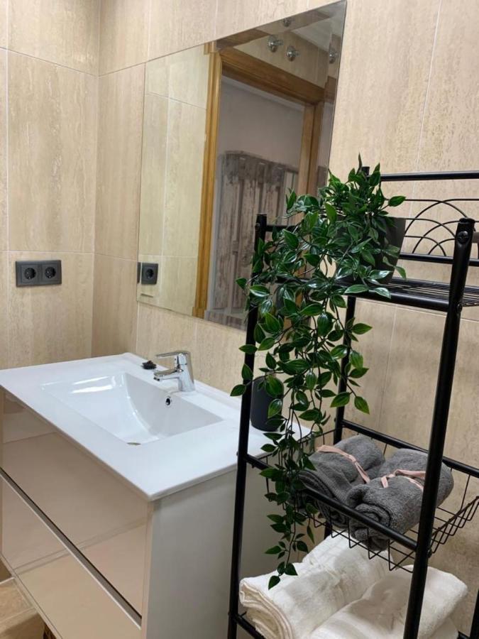 דירות לוגרוניו Apto Centro Junto A La Redonda Nuevo Acogedor Wifi מראה חיצוני תמונה